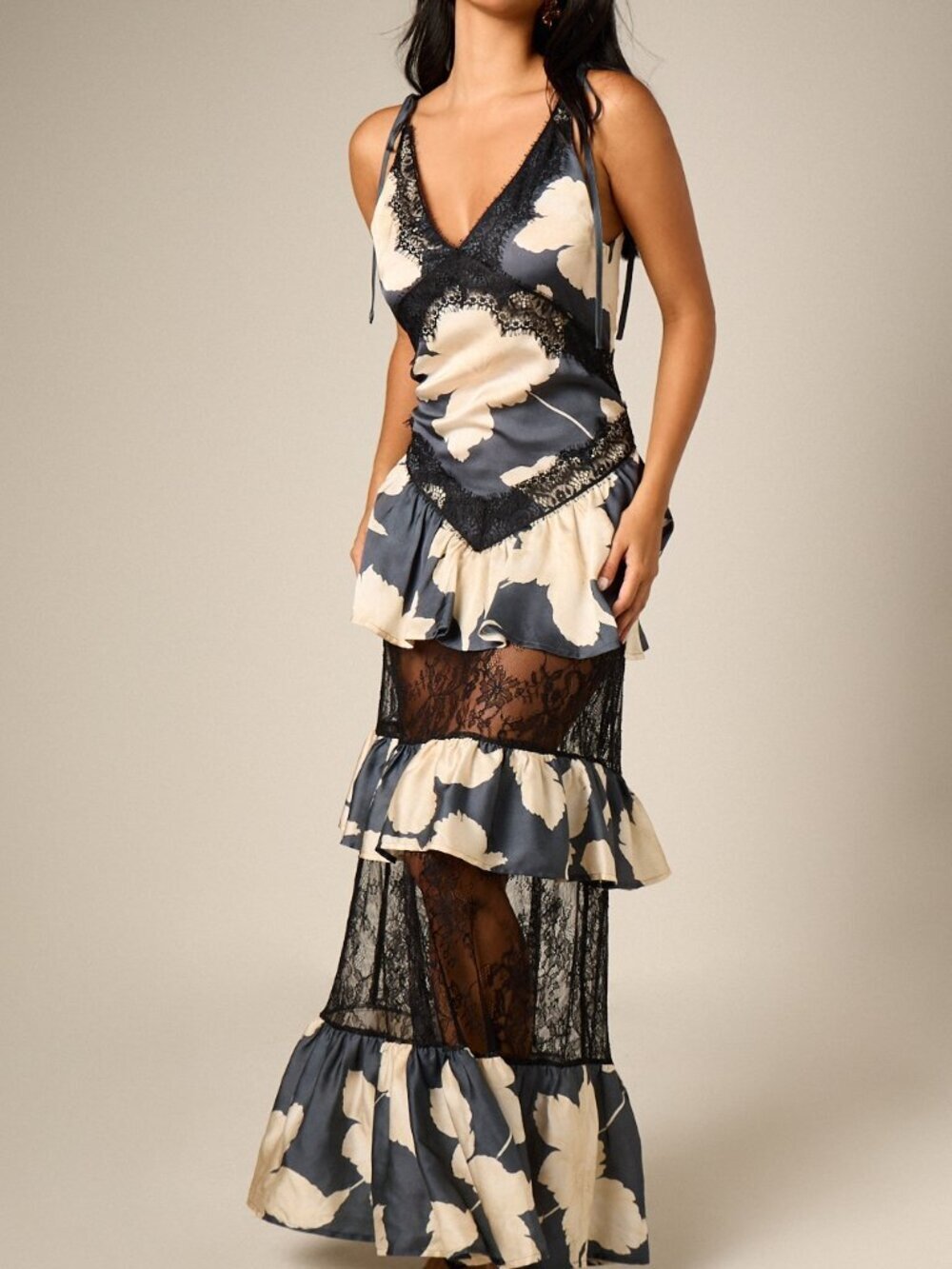 Multicolor Elegant Women's Tiered Floral Maxi Dress With Lace Panels